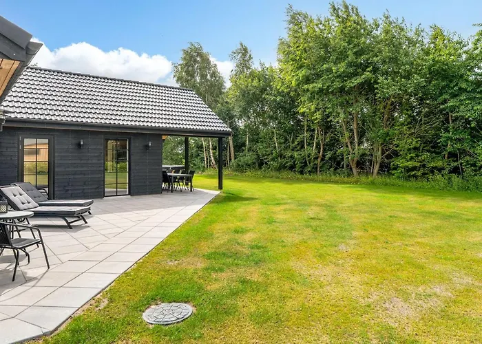 Сasa de vacaciones Osa - From The Sea By Interhome *